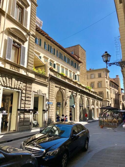 Next To The Duomo Of Florence, Lorenzo, With Private Terrace Appartement Florence